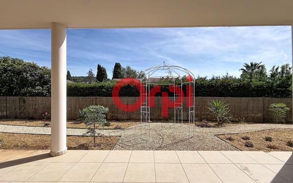 Appartement à vendre    4 pièces • 119 m2 Sanary-sur-Mer