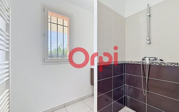 Appartement à vendre    4 pièces • 119 m2 Sanary-sur-Mer