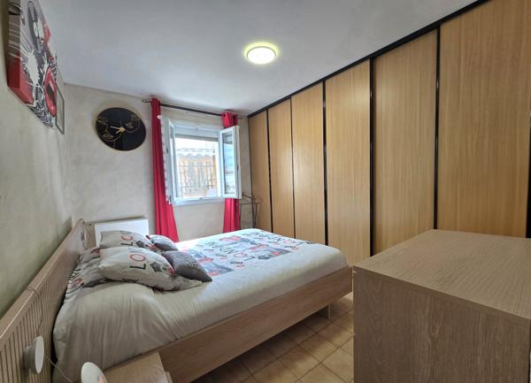 L'Isle-sur-la-Sorgue (84800) L’ISLE SUR LA SORGUE: MAISON PLAIN PIED 104M² - 3 CHAMBRES + BUREAU - TERRAIN 400m²