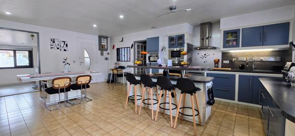 L'Isle-sur-la-Sorgue (84800) L’ISLE SUR LA SORGUE: MAISON PLAIN PIED 104M² - 3 CHAMBRES + BUREAU - TERRAIN 400m²