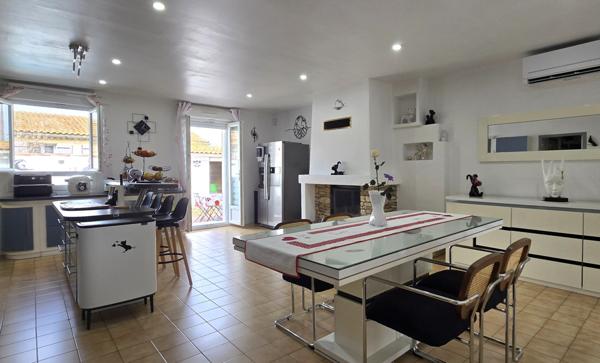 L'Isle-sur-la-Sorgue (84800) L’ISLE SUR LA SORGUE: MAISON PLAIN PIED 104M² - 3 CHAMBRES + BUREAU - TERRAIN 400m²