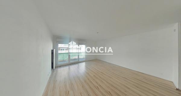 Location Appartement 2 pièces 49.18 m² - La Plaine St Denis 93210