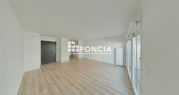 Location Appartement 2 pièces 49.18 m² - La Plaine St Denis 93210