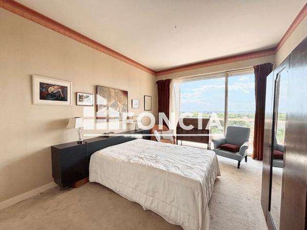 À vendre Appartement 4 pièces 124.48 m² - La Rochelle 17000