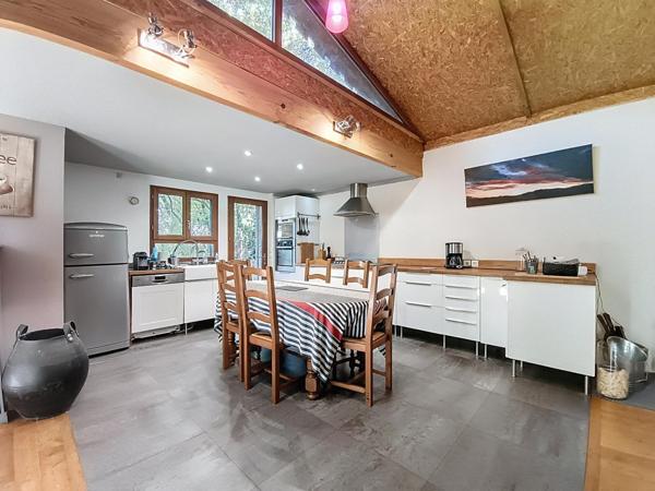 MAISON FAMILIALE SUR SAINT MEDARD EN JALLES