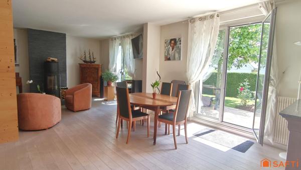 Une maison pensée pour la vie de famille, dans une résidence dédiée aux enfants