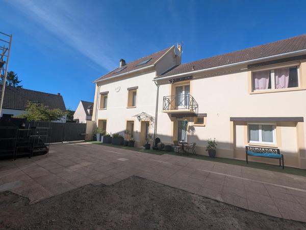 "LA SOMPTUEUSE " — Pour une  famille qui a besoin de place, l'investisseur qui a du flair et le chef d'entreprise qui veut tout réunir — Frépillon (95740)