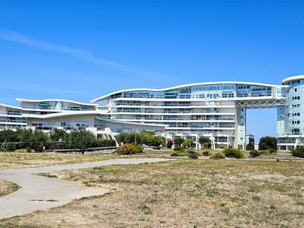 LA ROCHELLE - LES MINIMES - STUDIO BIS FACE À L'OCÉAN AVEC TERRASSE PLEIN SUD  La rochelle