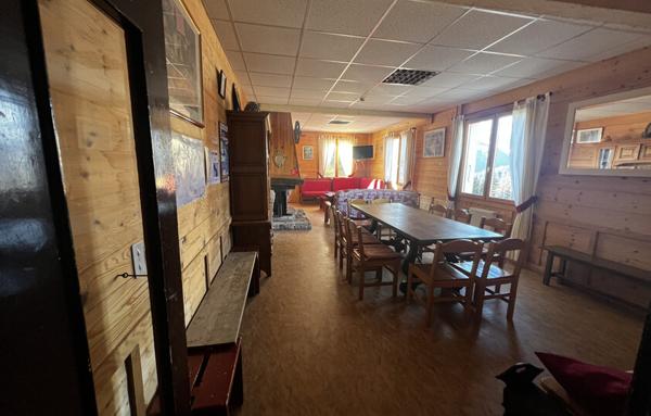Maison de 328 m²