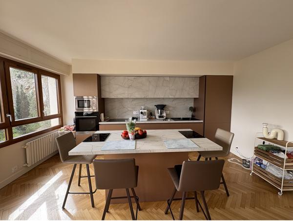 Marseille (13008) CALME ABSLOLU EN PLEIN CARRE D'OR