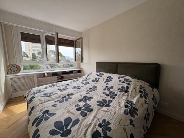 Marseille (13008) CALME ABSLOLU EN PLEIN CARRE D'OR