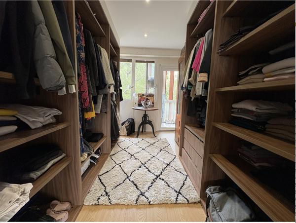 Marseille (13008) CALME ABSLOLU EN PLEIN CARRE D'OR