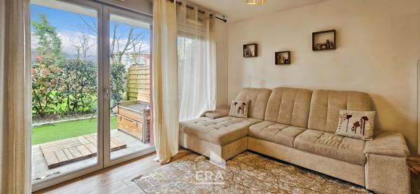 Appartement T3 rénové de 56 m² avec jardin 40m² sans vis-à-vis + 1 place de parking - Résidence sécurisée et calme - EYSINES
