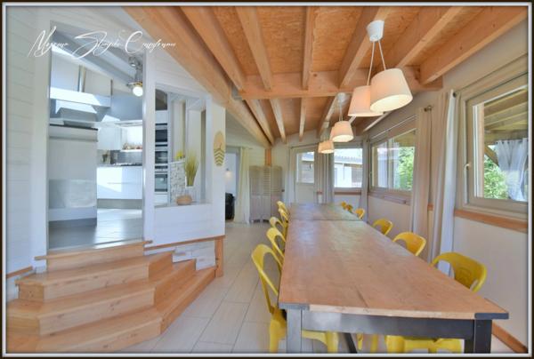 Maison à vendre de 9 pièces (40) de 220 m² avec dépendances, proche lac de Soustons