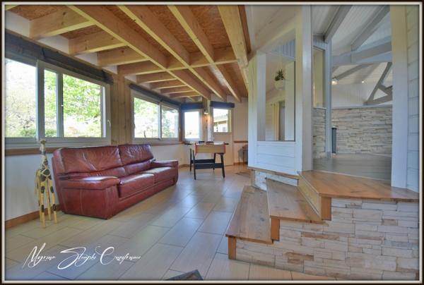 Maison à vendre de 9 pièces (40) de 220 m² avec dépendances, proche lac de Soustons