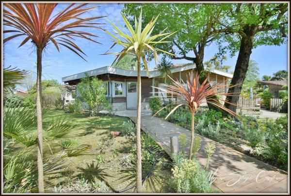 Maison à vendre de 9 pièces (40) de 220 m² avec dépendances, proche lac de Soustons