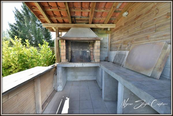 Maison à vendre de 9 pièces (40) de 220 m² avec dépendances, proche lac de Soustons