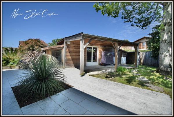 Maison à vendre de 9 pièces (40) de 220 m² avec dépendances, proche lac de Soustons