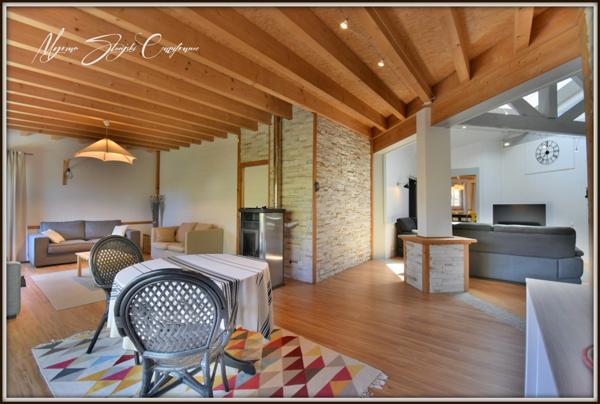 Maison à vendre de 9 pièces (40) de 220 m² avec dépendances, proche lac de Soustons