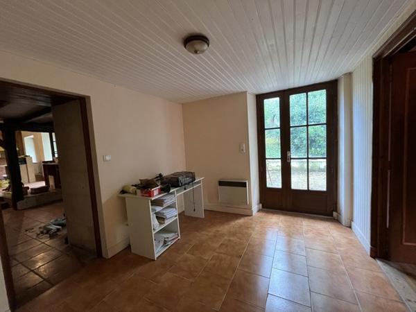 Maison à vendre |  Saint-Astier |  2 pièces | 99 m²