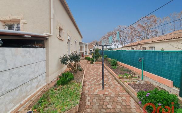 Maison à vendre    5 pièces •  Vias