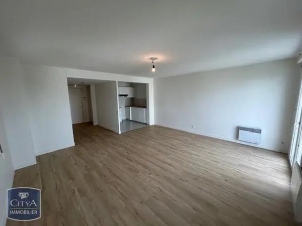 Appartement à louer 2 pièces 51.95m² Saint-Cyr-sur-Loire (37540)