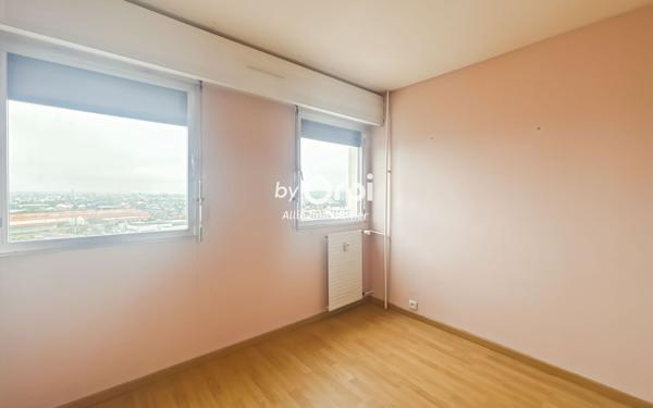 Appartement à vendre    3 pièces • 89,19 m2 Montluçon
