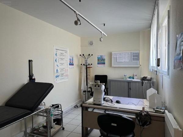 Fonds et/ou murs commerciaux à louer à Neufchâtel-en-Bray en Seine-Maritime (76270), ref : L152