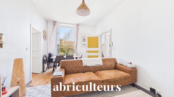 Immeuble polyvalent de 333 m² Saint-Savinien