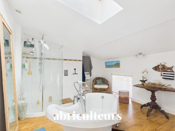 Immeuble polyvalent de 333 m² Saint-Savinien