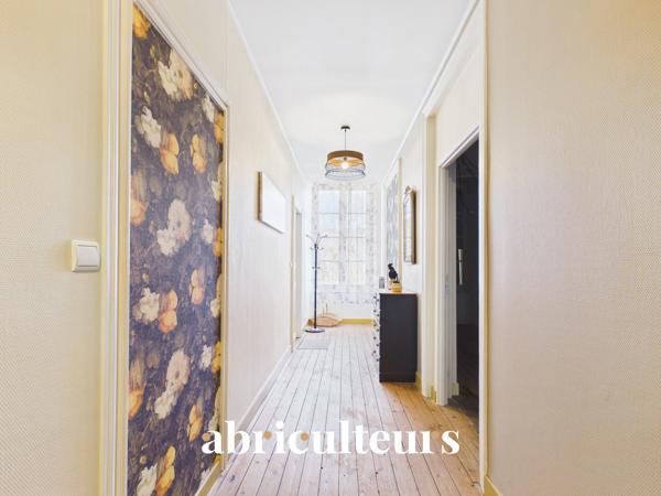 Immeuble polyvalent de 333 m² Saint-Savinien