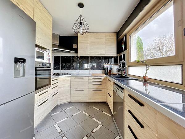 Appartement vue dégagée - 5 pièces, 3 chambres -110m2 - Séjour 50m2