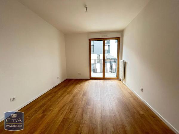 Appartement à louer 2 pièces 45.42m² Tours (37000)