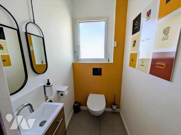 LES HERBIERS - Parfaitement situé à proximité des écoles, commerces et services, découvrez ce s...