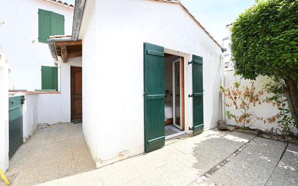 Maison à vendre    2 pièces •  La Couarde-sur-Mer