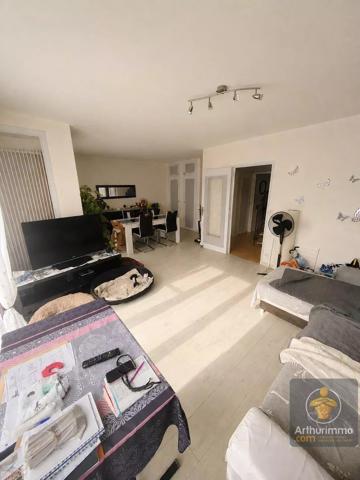 Vente                                                      Maison
                        
                     5 pièces                      90 m2                     à Chelles