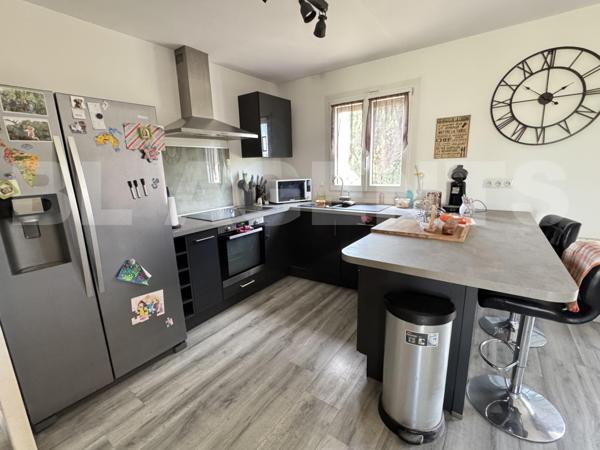 Pavillon plain-pied indépendant sur 1290m2 de terrain 