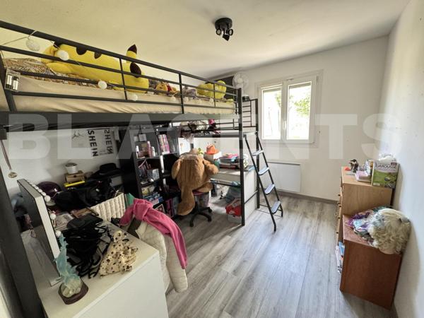 Pavillon plain-pied indépendant sur 1290m2 de terrain 