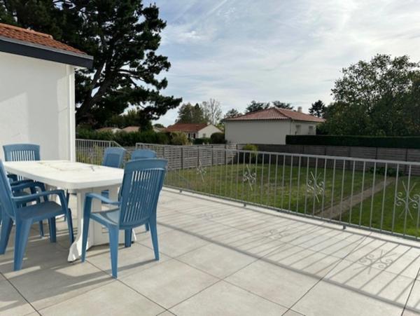 AUBIGNY-LES CLOUZEAUX Maison 3 chambres, grand sous-sol, terrain clos 1095 m²