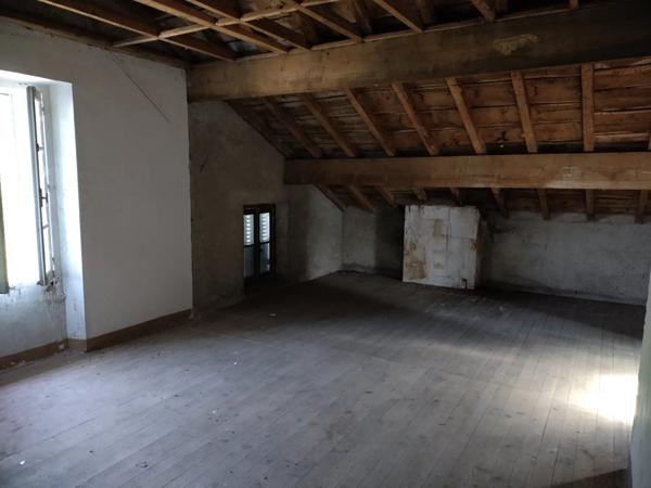 Vente Maison 11 pièces 240 m2 à Villeneuve-d'Olmes