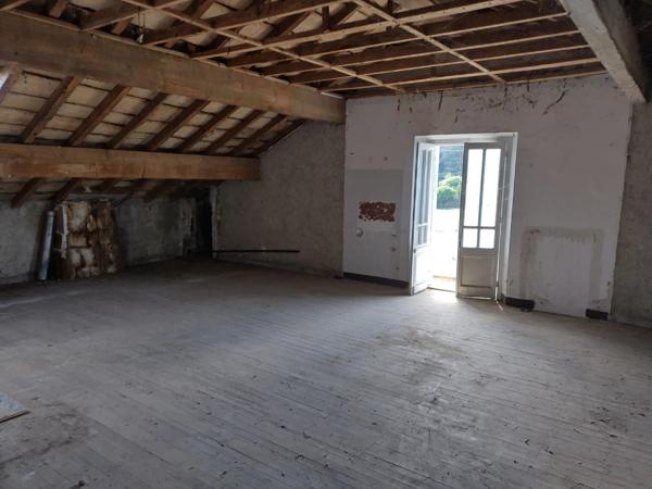 Vente Maison 11 pièces 240 m2 à Villeneuve-d'Olmes