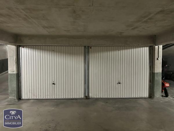Parking à vendre 25m²