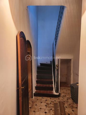 Maison en pierre de 193,93 m²