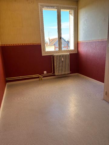 Mondeville APPT T2 avec cave et place de stationnement