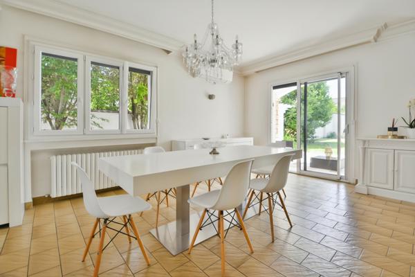 Maison Villeurbanne 6 pièce(s) 185 m2