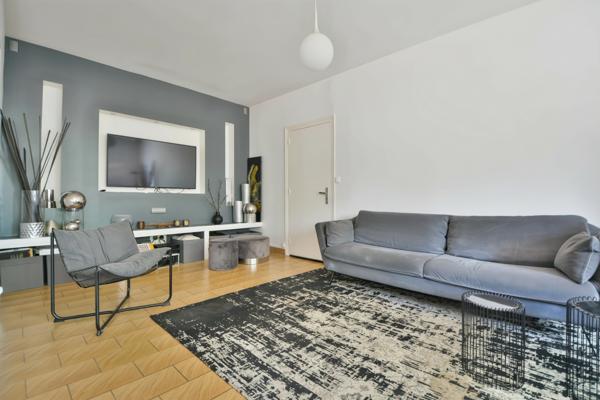 Maison Villeurbanne 6 pièce(s) 185 m2