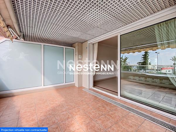 STUDIO - 26m2 - VUE MER - TERRASSE - BOX FERME - PISCINE - GARDIEN