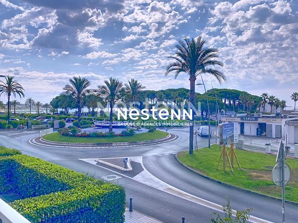 STUDIO - 26m2 - VUE MER - TERRASSE - BOX FERME - PISCINE - GARDIEN