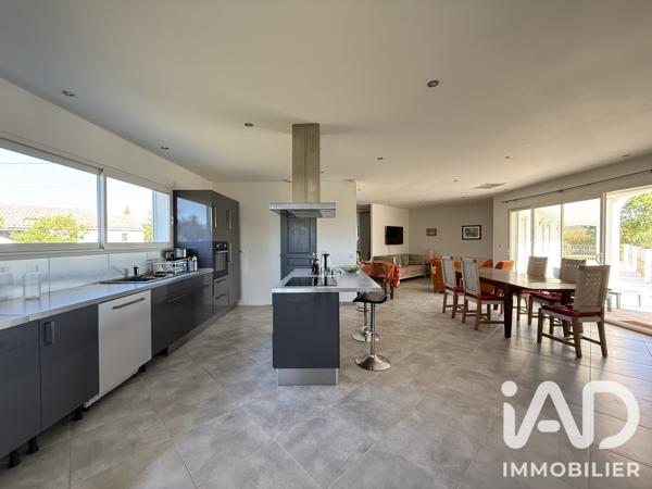 Maison à vendre 6 pièces 169 m² Le Luc