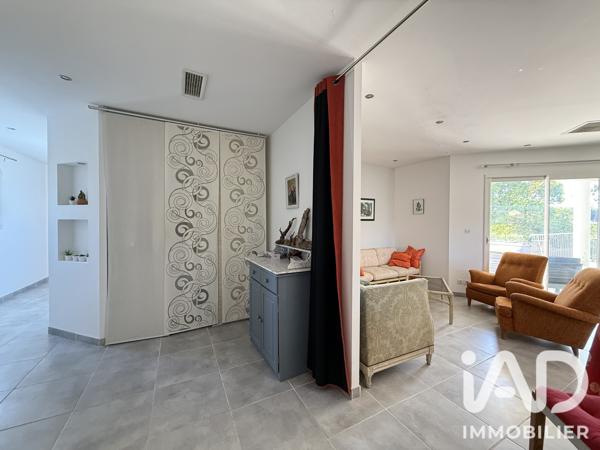 Maison à vendre 6 pièces 169 m² Le Luc
